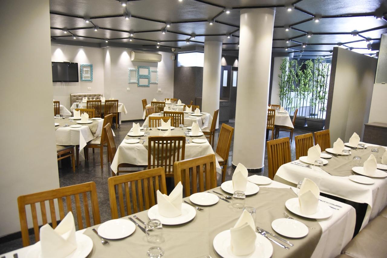 Oyo 10672 Hotel Riviera Nashik Exterior photo